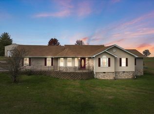 126 Oak Grove Ln, Morgantown, KY 42261