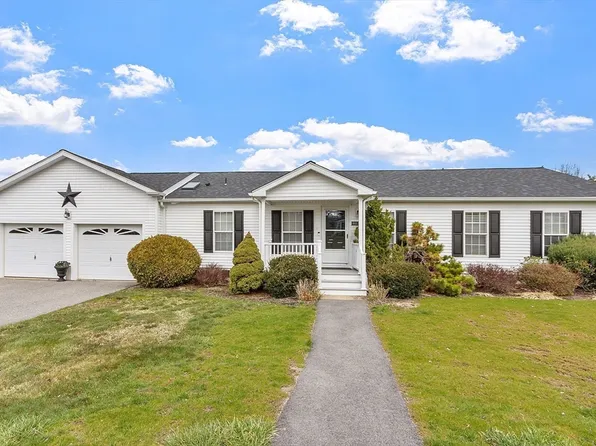 6602 Oak Point Dr, Middleboro, MA 02346