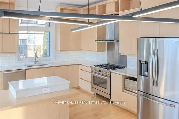 3279 Lakeshore Rd — Photo 14
