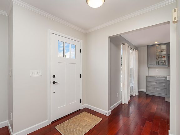 5th image of 1018 Golden Grove Ln