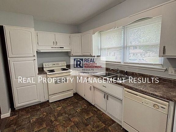 5th image of 7221 E Blackford Ave