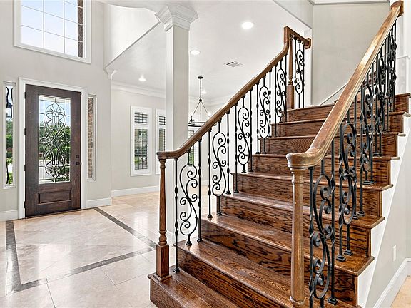 4th image of 4503 Santee Cir