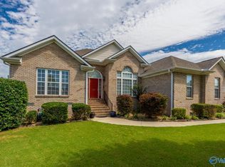 111 Valley Stone Rd, Huntsville, AL 35811