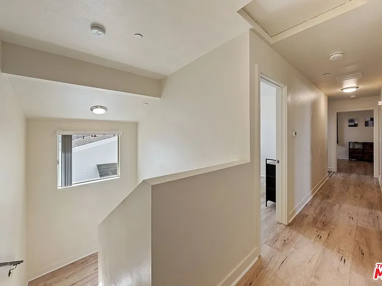 5912 S Flower St — Photo 42