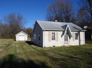 8204 Spry Rd, Evansville, IN 47715