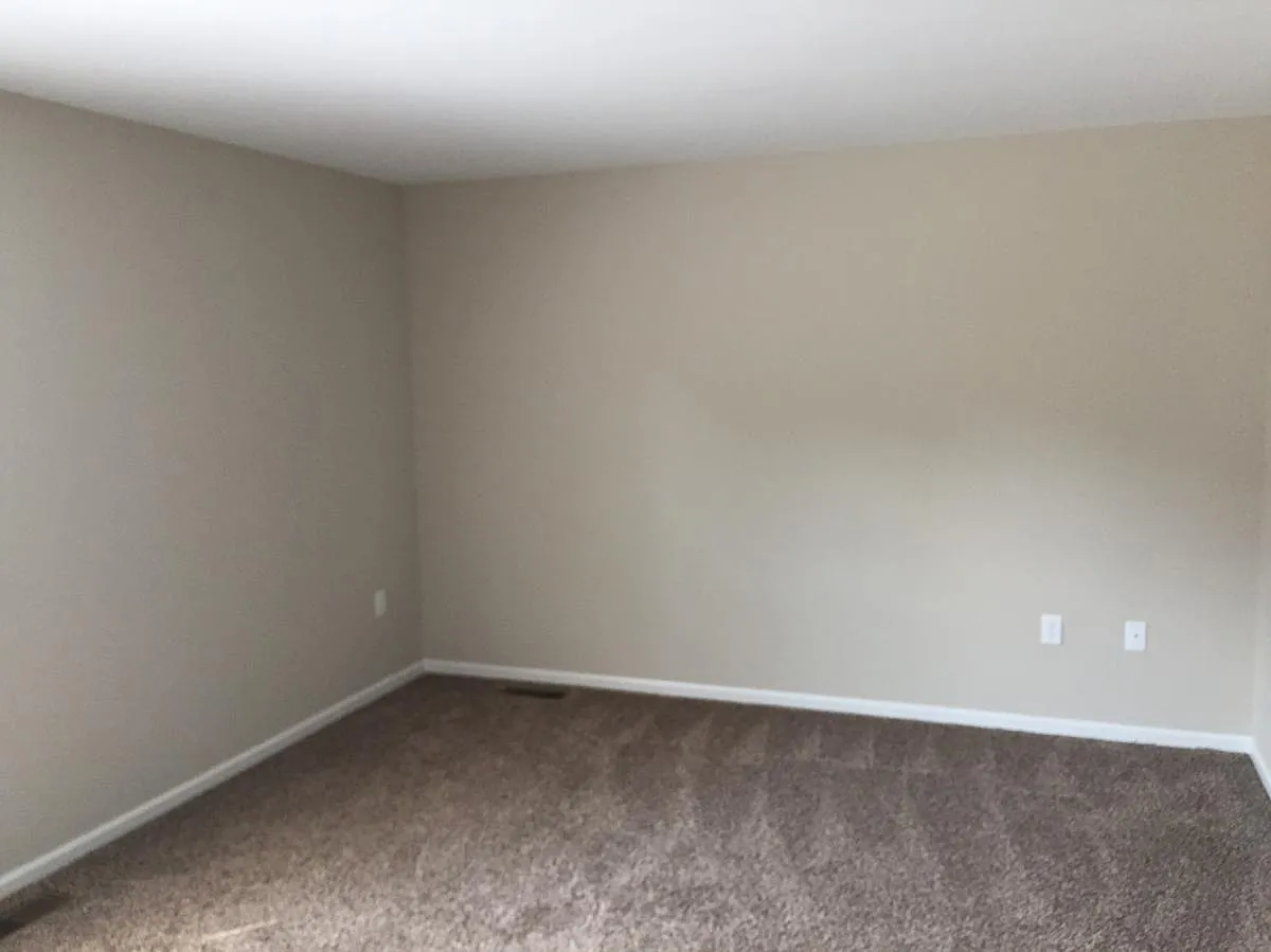 3 bed, 2.5 bath, 1496 sqft, $2,100 — Photo 4