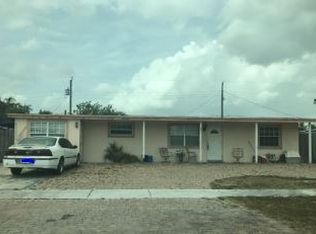 1831 N Chatham Rd, West Palm Beach, FL 33415