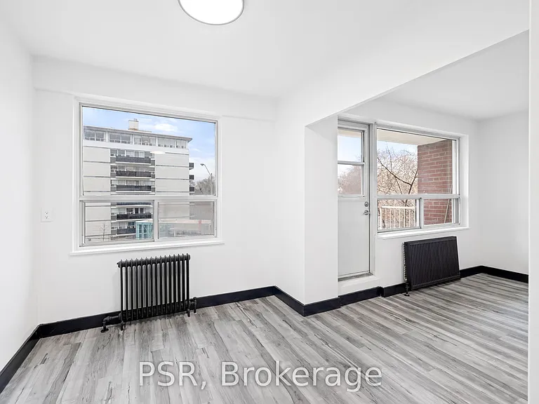 600 Eglinton Ave W #209 — Photo 10