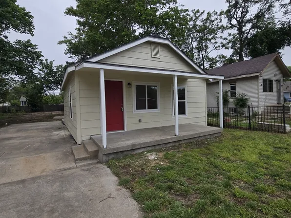1031 New York St, Wichita, KS 67214