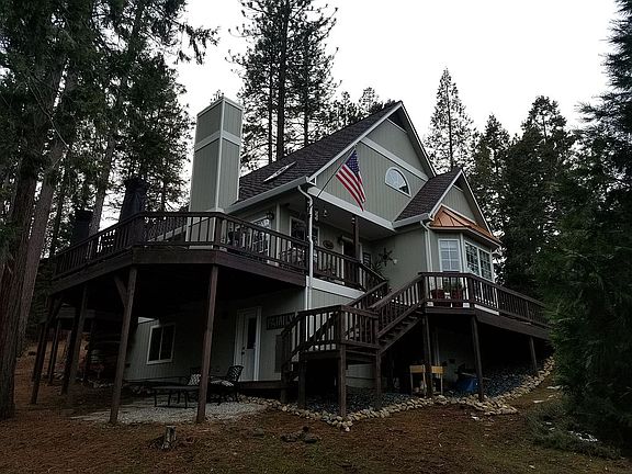 3rd image of 19936 Pine Mountain Dr