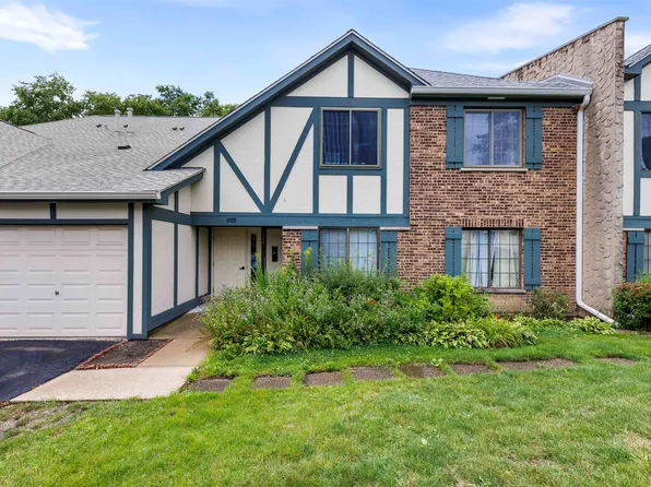 1948 Hidden Creek Cir #3, Palatine, IL 60074