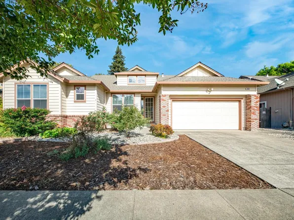 1521 Hughes Avenue, Santa Rosa, CA 95407