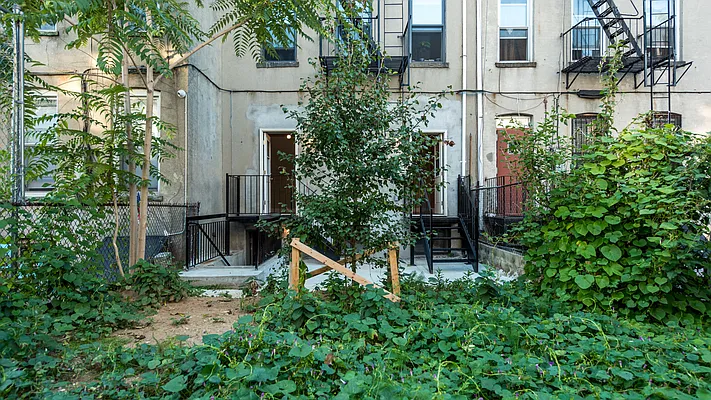 Rented by Nooklyn NYC LLC | media 35