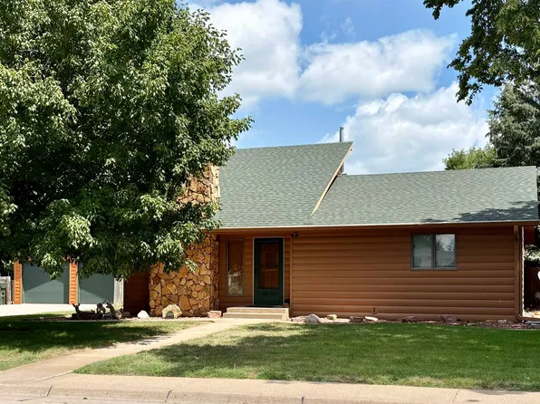 550 S Blaine Ave, Minden, NE 68959