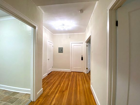 4th image of 2300 Webster St #205