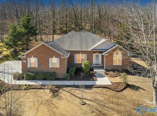 2329 Little Cove Rd, Owens Cross Roads, AL 35763