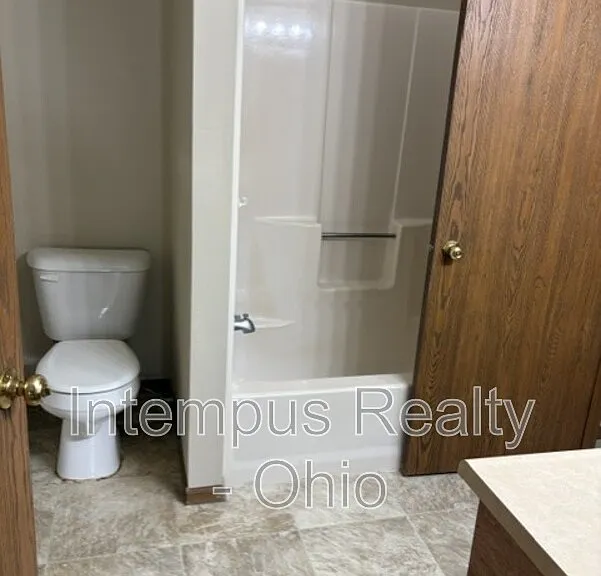 7465 Huntington Dr #5 — Photo 5