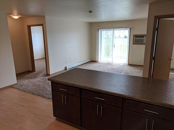 5th image of 519 33rd Ave W APT 109