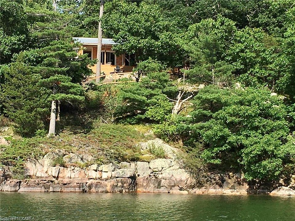 345 Thousand Islands Pkwy, Leeds And The Thousand Islands, ON K0E 1L0