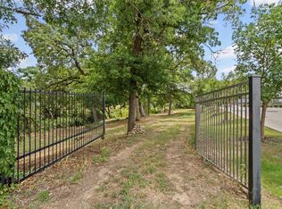 501 Nursery Ln, Fort Worth, TX 76114