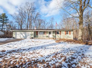 6109 Ten Mile Rd NE, Rockford, MI 49341