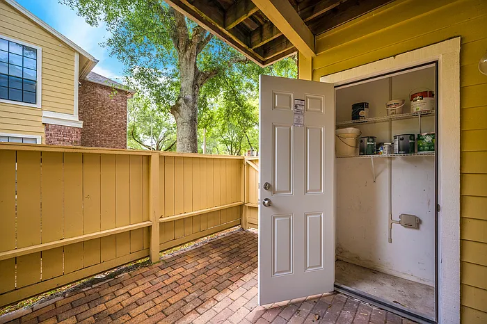 8630 Mallard Reserve Dr #101 — Photo 24