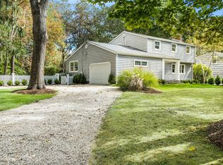 29 Bay Rd, Brookhaven, NY 11719