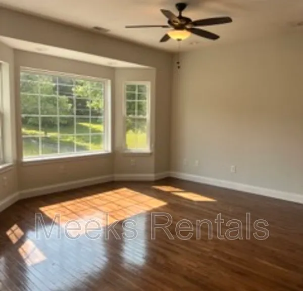 104A Sunnybrook Ln — Photo 3