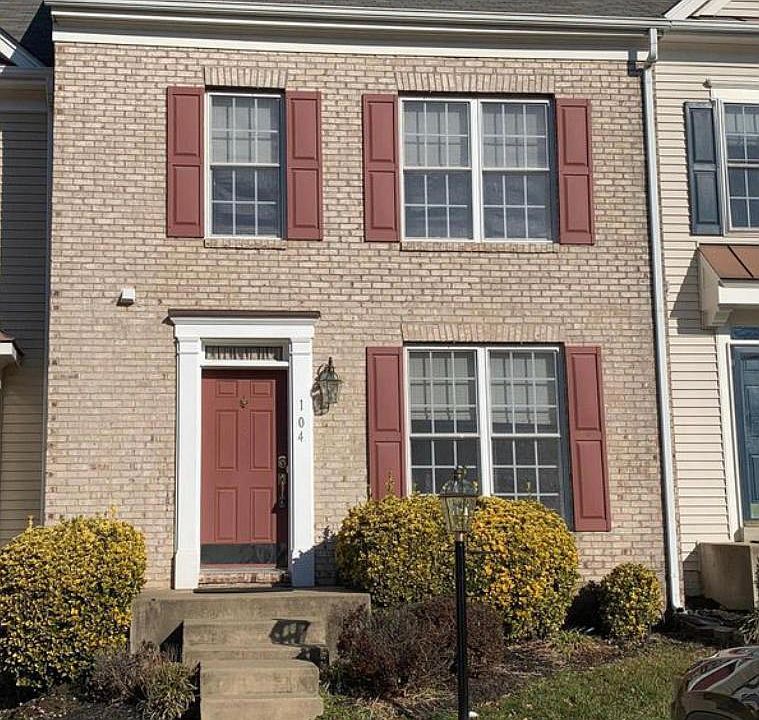 1st image of 104 Galway Ln