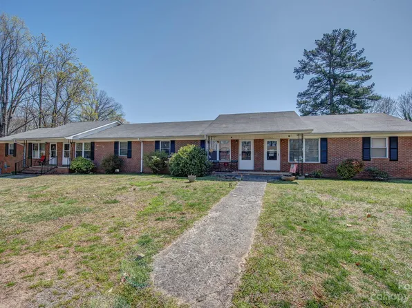 2681 Aden Ave, Gastonia, NC 28054