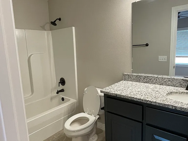1117 Sheldon Dr #G — Photo 11