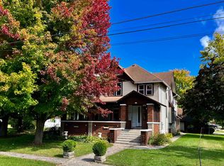 307 S 3rd St, Malta, IL 60150