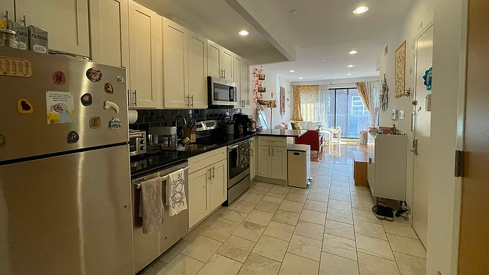 Rented by Strivers Management Group Corp (Brokerage) | media 4