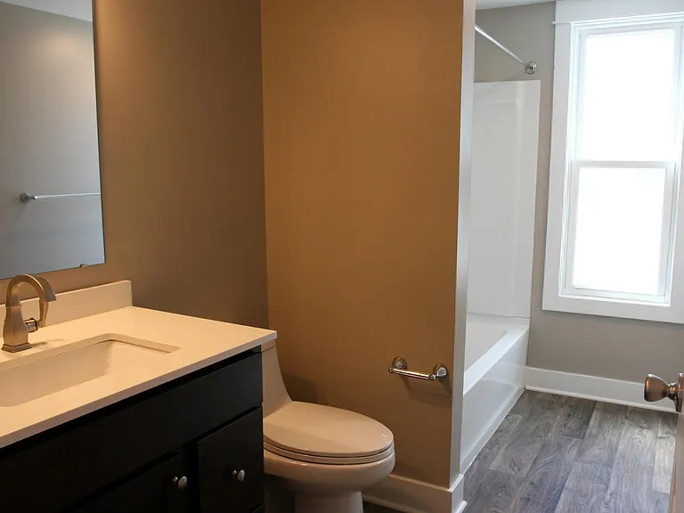 48 Gunnison Ave SW #2 — Photo 5