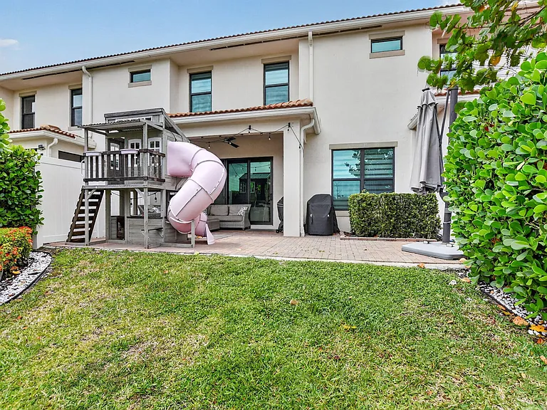 10106 Akenside Dr — Photo 36