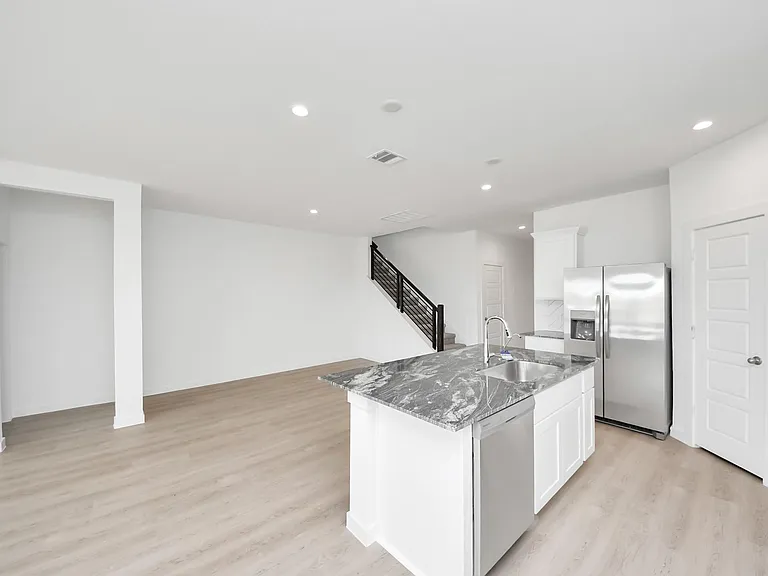 8550 Tropical Breeze Way — Photo 20