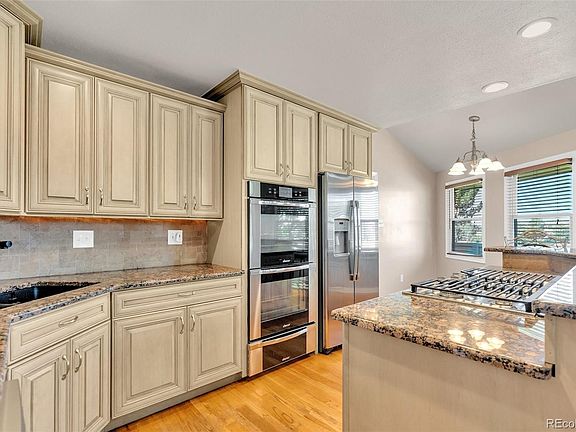 5th image of 157 Cheney Place
