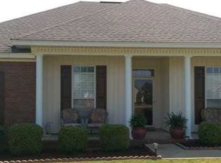 45-452 Nakuluai St, Kaneohe, HI 96744