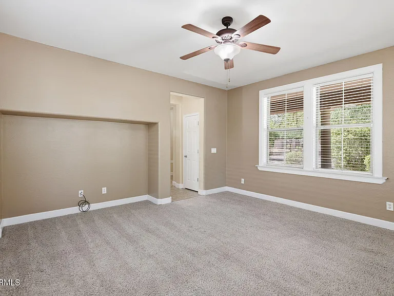 15372 W Dahlia Dr — Photo 4