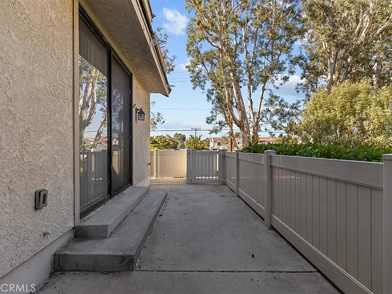2621 Plaza Del Amo #504 — Photo 22