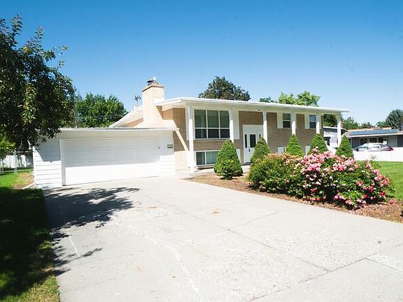 4th image of 5558 S Somerset Way
