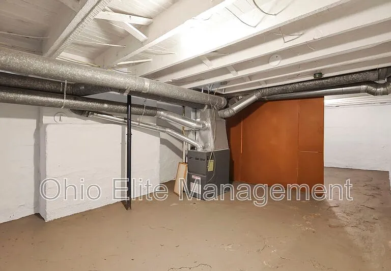 2709 Sullivant Ave — Photo 28
