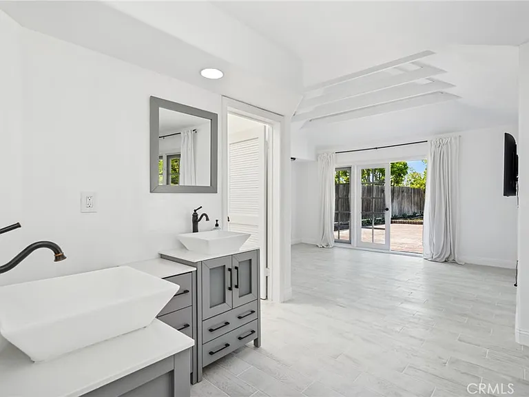 24291 Los Serranos Dr — Photo 15