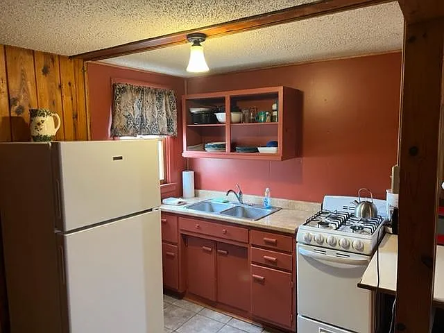 1 bed, 900 sqft, $600 — Photo 3