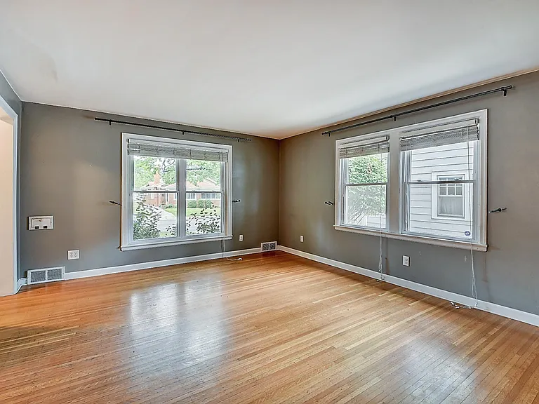 6015 Norwaldo Ave — Photo 6