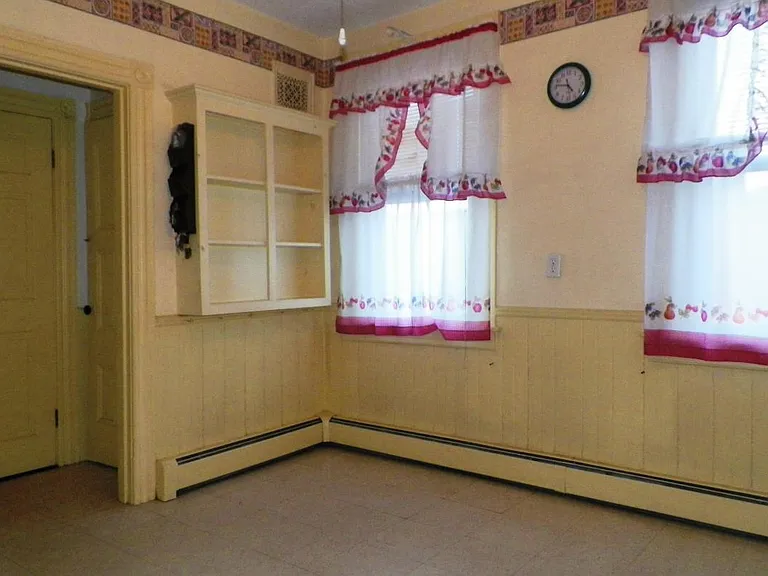 613 Douglas Ave #1 — Photo 7