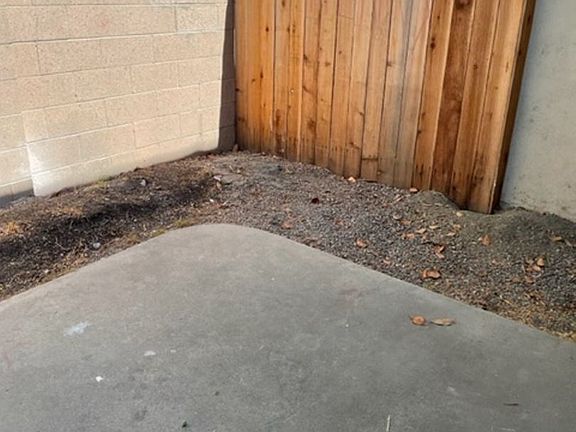 5th image of 4391 Howard Ave APT 3