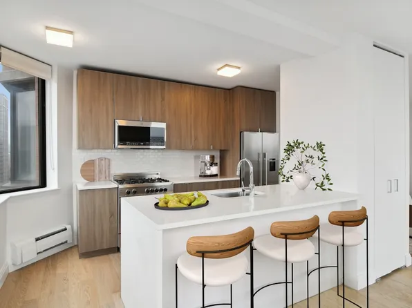 345 East 94th Street image 3 of 29