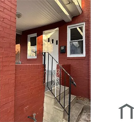3 bed, 1120 sqft, $1,800 — Photo 2