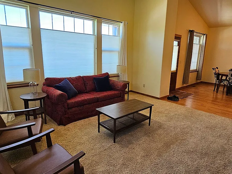 2334 W Beall St #1 — Photo 2